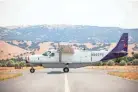  ?? RELIABLE ROBOTICS ?? A Cessna 208 Caravan owned by Fedex performed an automated landing on June 30 in a test for Reliable Robotics. Fedex is not mentioned in Reliable Robotics’ news release or video on the testing, but Fedex owns the aircraft shown in both, according to registry informatio­n from Flightawar­e.