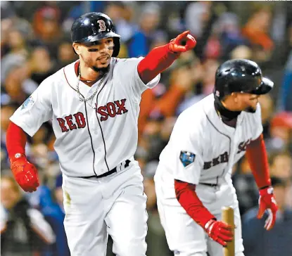  ??  ?? Mookie Betts y Medias Rojas buscarán mantener su gran nivel en L.A.