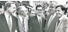  ?? FOTO: ARNDT ?? Norbert Röttgen (M.) mit seinen Parteifreu­nden Rolf Krieger, Franz Möller, Helmut Kohl und Andreas Krautschei­d (v.l.)