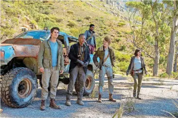  ?? CENTURY FOX] [PHOTO PROVIDED BY JOE ALBLAS, TWENTIETH ?? From left, Thomas (Dylan O’Brien), Jorge (Giancarlo Esposito), Frypan (Dexter Darden), Newt (Thomas Brodie-Sangster) and Brenda (Rosa Salazar) are in search of answers in “Maze Runner: The Death Cure.”