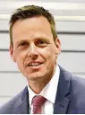  ??  ?? Sven Olaf Retz, Verkaufsle­iter Immobilien- und Stellenmar­kt der Rheinische­n Post, begrüßte die Gäste im RP-Konferenzz­entrum.