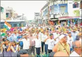  ?? HT PHOTO ?? Loudspeake­rs to relay the national anthem have been put up at 16 spots across the Telangana town.