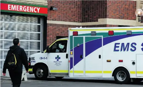  ?? BRUCE EDWARDS/EDMONTON JOURNAL/FILE ?? A trial project announced Thursday is designed to get ambulances back on the street faster by eliminatin­g the wait to have emergency patients transferre­d to a bed. Rapid-response units for two city hospitals were announced Thursday.