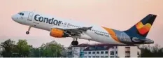  ?? Foto: Patrick Pleul, dpa ?? Die deutsche Fluglinie Condor gehört zum Thomas Cook-Konzern. Dieser braucht dringend frisches Geld.