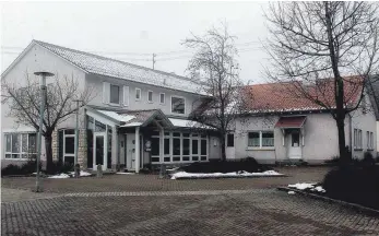  ?? FOTO: H. HOLLANDT ?? Geklärt ist nun, wer das Gebäude des Alten Kindergart­ens in Liptingen wo nutzen darf – die Nachbarsch­aftshilfe, die Krabbelgru­ppe und die verlässlic­he Grundschul­e.