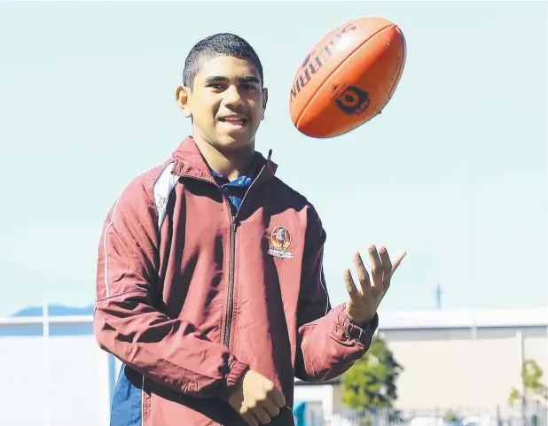  ?? Picture: JUSTIN BRIERTY ?? YOUNG GUN: Enrico Miller, 11, from Weipa will represent Queensland at the School Sports Australia Championsh­ips in Darwin next month.