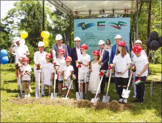  ?? KUNA photos ?? Laying of the foundation stone for housing the families of children with cancer.