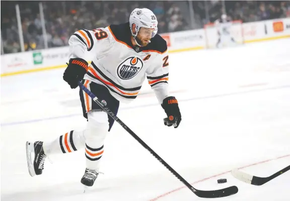  ??  ?? Edmonton Oilers star Leon Draisaitl stayed in the same room in Prince Albert, Sask., where Hockey Hall of Famer Mike Modano stayed when he played junior.
SEAN M. HAFFEY/GETTY IMAGES