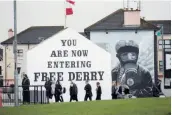  ?? KEYSTONE ?? Il murale simbolo della città di Derry