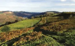  ??  ?? BELOW Far-reaching vistas on the Rhymney Valley Ridgeway Walk