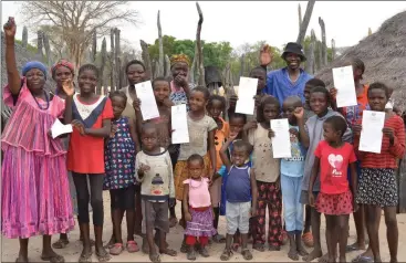  ?? Photo: Contribute­d ?? Documented… The Hafunda family from Eenhana, including seven grandchild­ren who received their Namibian birth certificat­es.