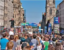  ??  ?? Crowd: Busy scene Edinburgh has missed in 2020