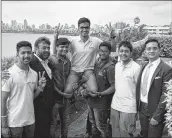  ??  ?? Sarvesh Mehtani, all India topper in the IIT-JEE (Advanced) 2017 engineerin­g test, with his friends and well-wishers in Mumbai on Monday.