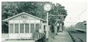  ?? WILFRIED MEYER/STADTARCHI­V DÜSSELDORF ?? 1990 endete die gut 150-jährige Bahngeschi­chte in Kalkum mit der Einstellun­g des S-bahn-verkehrs. Foto: