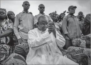  ??  ?? Nieuwe president Gambia, Adama Barrow. (Time)