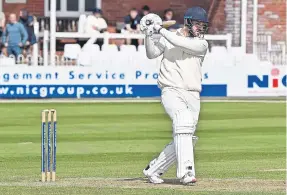  ?? PHOTOS: SIMON DOBSON ?? Matty Turnbull reached a fine half century for the hosts.