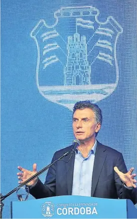  ?? (LA VOZ / ARCHIVO) ?? Visita. Macri se verá con Schiaretti en el aeropuerto.