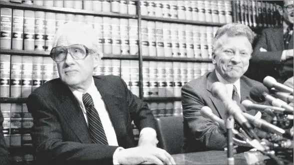  ?? AP PHOTO/BOB DAUGHERTY ?? Former FBI officials, Mark Felt (left) and Edward S. Miller, appear at a news conference in 1981, after learning that President Reagan had pardoned them from their conviction of unauthoriz­ed break-ins during the Nixon administra­tion’s search for opponents during the Vietnam War.