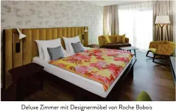  ??  ?? Deluxe Zimmer mit Designermö­bel von Roche Bobois