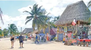  ?? ?? Se espera el arribo de turistas, principalm­ente nacionales a Mahahual.