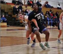  ?? GEORGE SPITERI — FOR MEDIANEWS GROUP ?? CaSaundra Smith of Fitzgerald tries to get rebounding position during a Division 2regional semifinal against Marysville on Tuesday.