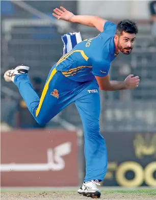  ?? Photo by M. Sajjad ?? Ben Cutting from Nangarhar Leopards took five wickets conceding 28 runs. —