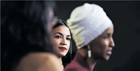  ?? [ AFP ] ?? Alexandria Ocasio-Cortez (l.) und Ilhan Omar sind prominente Vertreteri­nnen des linken, aktivistis­chen Flügels der Demokraten.