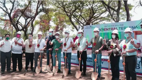  ?? (Contribute­d photo) ?? FAB CENTRAL TERMINAL GROUNDBREA­KING. Officials broke ground fon Thursday, April 7, 2022, the Freeport Area of Bataan (FAB) Central Terminal.