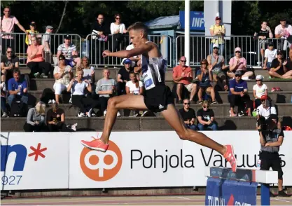  ?? FOTO: LEHTIKUVA/JUSSI NUKARI ?? Topi Raitanen var nära sitt rekord i Paavo Nurmi Games i Åbo.