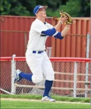  ?? AUSTIN HERTZOG - DIGITAL FIRST MEDIA ?? Tate Yergey, seen making a catch in foul territory during the Berks County League playoffs, is Boyertown’s leading hitter with a .400 average.