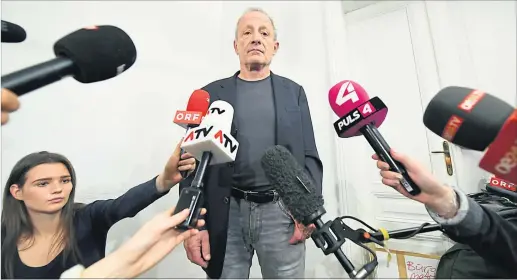  ?? [ APA ] ?? Peter Pilz steht gerne im Zentrum des medialen Interesses – und will nun dorthin zurück.