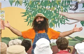  ??  ?? Costa Georgiadis enthrals the audience at the Rabobank Kids’ tent at the Felton Food Festival.