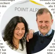  ?? Foto: Point Alpha ?? Karin Kampf und Hans-dieter Bieniek bei der Buchpräsen­tation im Forum der Point-alphastift­ung in Geisa (Thüringen).