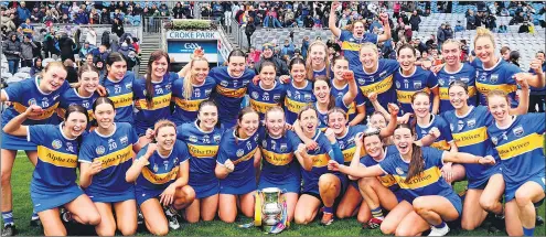  ?? (Pic: INPHO/Ryan Byrne) ?? DIVISION 1 CHAMPIONS - Tipperary celebrate with the trophy, having defeated Galway in the Very Camogie League Division 1A final at Croke Park, 1-13 to 0-15.