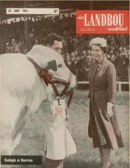  ??  ?? 23 Mei 1961 Koningin Elizabeth, van wie Suid-Afrika as onderdane met die republiekw­ording afskeid neem, is ook ’n boervrou en stel besonder belang in diere. Dié foto is in Brittanje geneem.