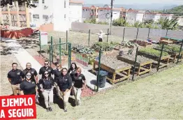  ??  ?? Actualment­e, y como parte de la iniciativa de Agro Comunidade­s, sobre 22 residencia­les cuentan con su propio huerto comunitari­o, como el del Ramón Marín Solá.