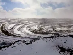  ??  ?? La mine de Baogang en Chine, la plus grande du monde. Ici, sont extraites des tonnes de « terres rares ».