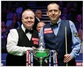  ??  ?? BARE WITH ME... Higgins and Williams before the 2018 final, which the Welshman won, leading to a very revealing press conference