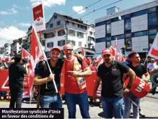  ?? (DR) ?? Manifestat­ion syndicale d’Unia en faveur des conditions de travail des maçons, le 23 juin dernier à Zurich.