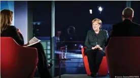  ??  ?? Angela Merkel am Dienstagab­end in der ARD-Sendung "Farbe bekennen"