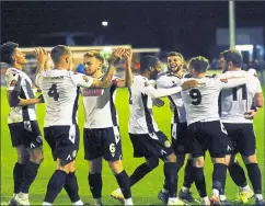  ?? Ref: 41-2121F ?? Hungerford celebrate Jake Evans’ free-kick