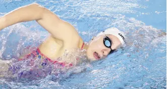  ?? ?? Turkish national swimmer Merve Tuncel trains for the upcoming Star Youth and Open Age Türkiye long course national team selections, Erzurum, Türkiye, April 23, 2024.