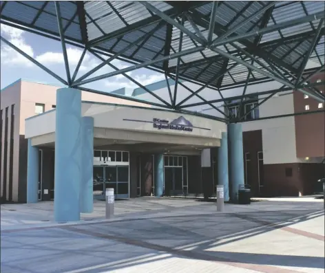  ?? IVP FILE PHOTO ?? Entrance to El Centro Regional Medical Center.