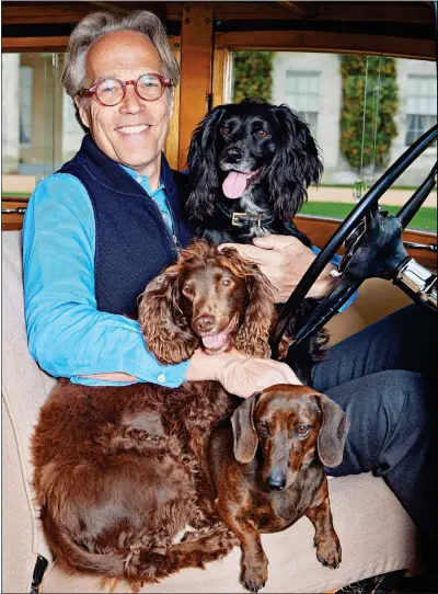  ?? ?? PET PROJECT: Charles Richmond with his beloved dogs Leto, top, her mum Ruby and dachshund Winston