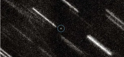  ?? Foto: ESO, ESA, NEOCC, dpa ?? Dieses Foto zeigt eine – undatierte – Aufnahme des Asteroiden 2012 TC4. ZU VIEL ALKOHOL