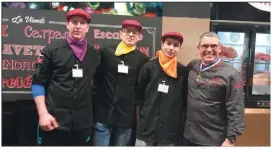  ?? (Photo DR) ?? Les lauréats beaussetan­s et leur enseignant : Olivier Salom (foulard violet), Ilian Ambrossi (foulard jaune), Mathéo Beausieu (foulard orange) et le formateur Michel Dautriche (de gauche à droite).