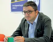  ?? (Foto Rensi) ?? Carroccio Maurizio Fugatti, come gli altri segretari della lega, si è visto svuotare il conto dalla magistratu­ra a metà settembre