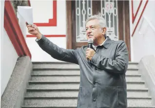  ?? Ap photo / anthony vazquez ?? López Obrador además prohibirá las reuniones privadas entre funcionari­os de gobierno y contratist­as.