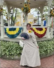  ?? LAUREN HOFFMAN — FOR THE MORNING JOURNAL ?? Deputy Mayor Hope Elise, is one of the characters, at Cedar Point.