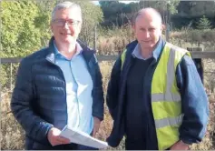  ??  ?? Apta managing director Paul Sykes, left, with Brian Fraser of Oakover Nurseries at the A20 site